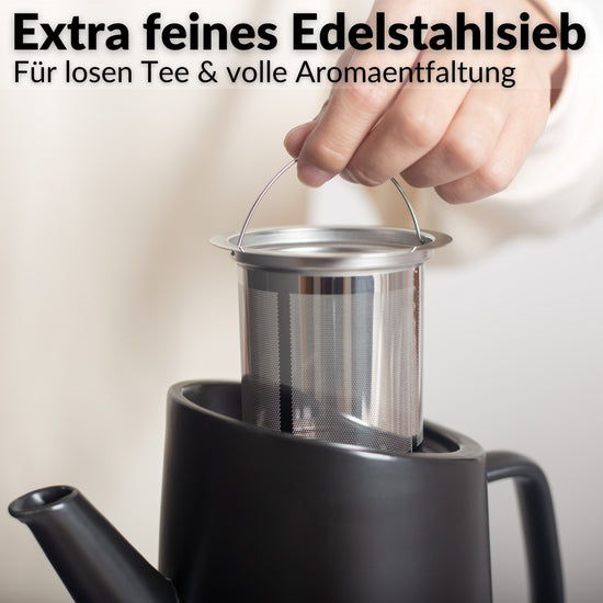 Teekanne mit Stövchen